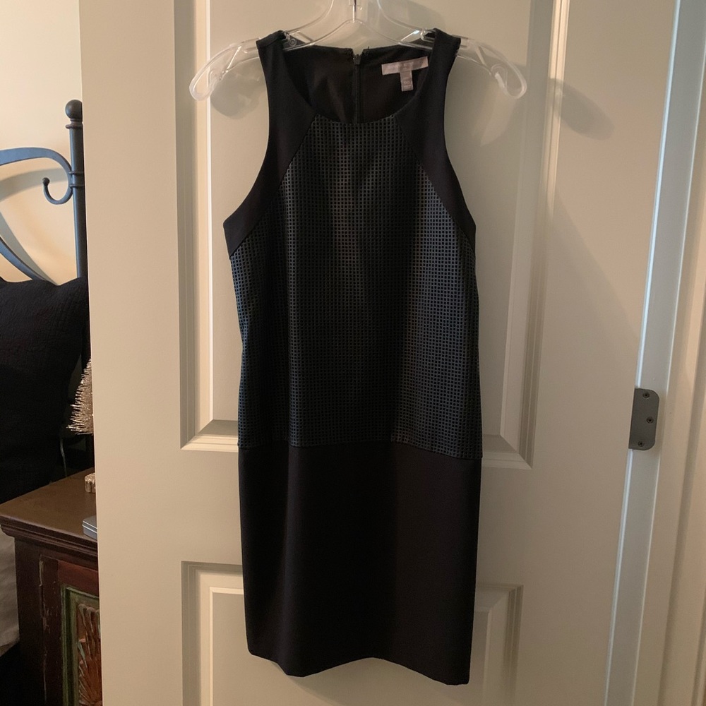 Black sleeveless dress